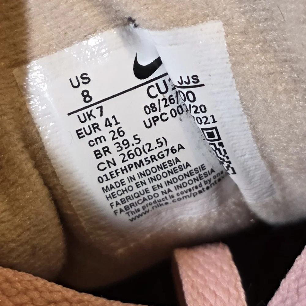 Nike Air Max Women's Sneakers - Pink/White